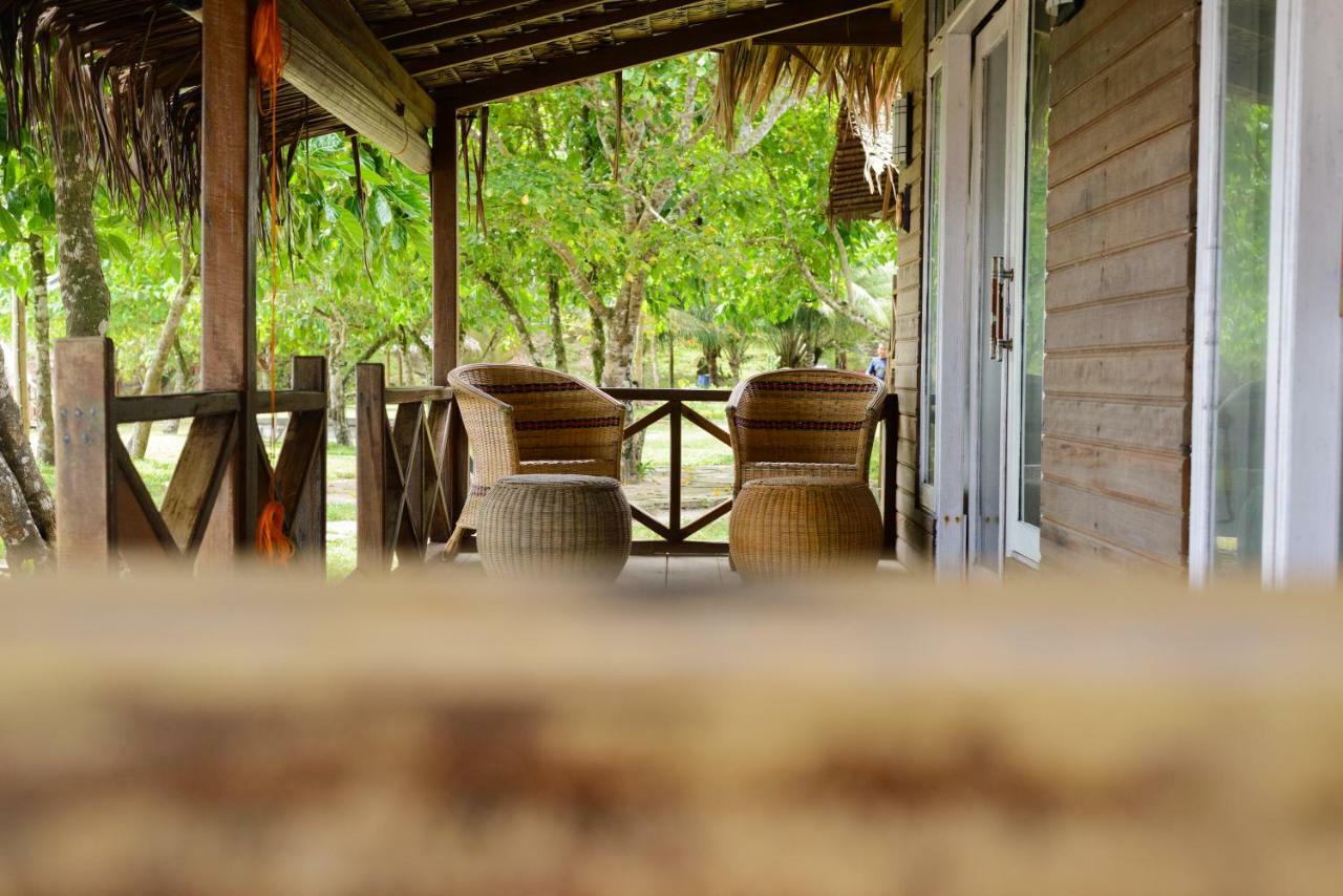 Baturundung Surf Resort Naibos Exterior foto
